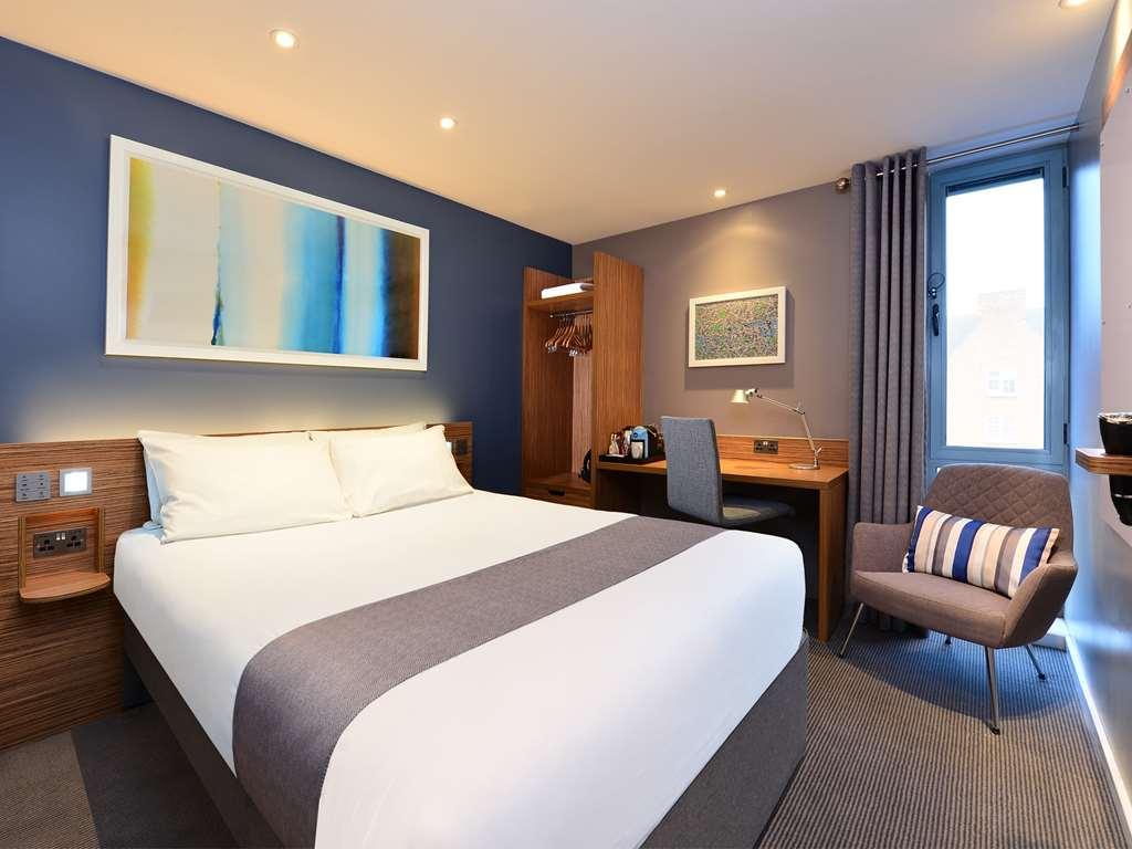 Mercure London Gatwick Airport Horley Rum bild