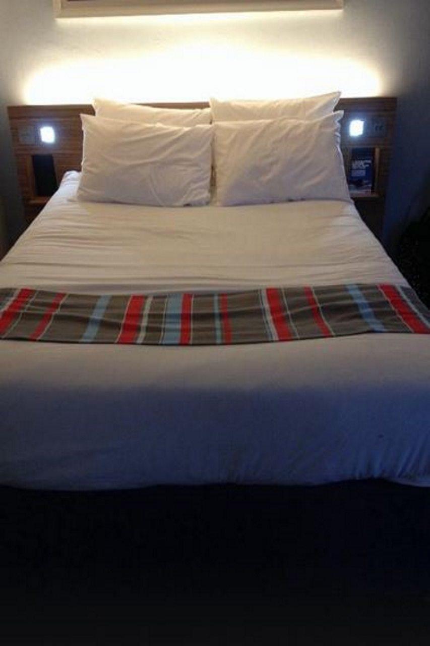 Mercure London Gatwick Airport Horley Exteriör bild