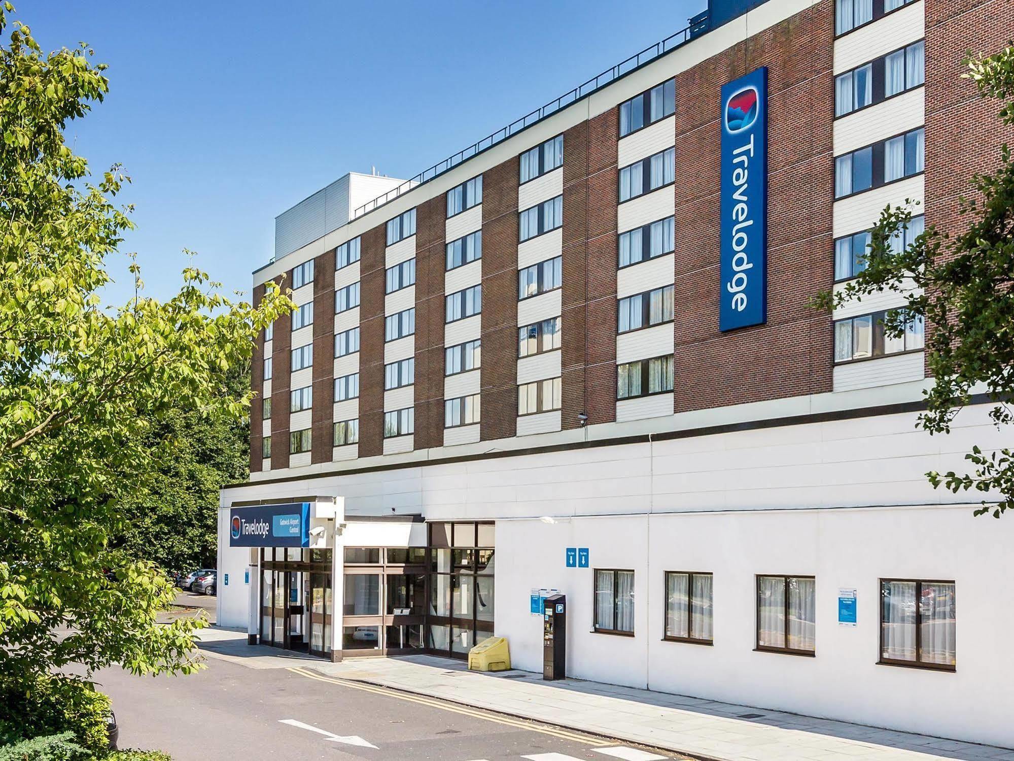 Mercure London Gatwick Airport Horley Exteriör bild