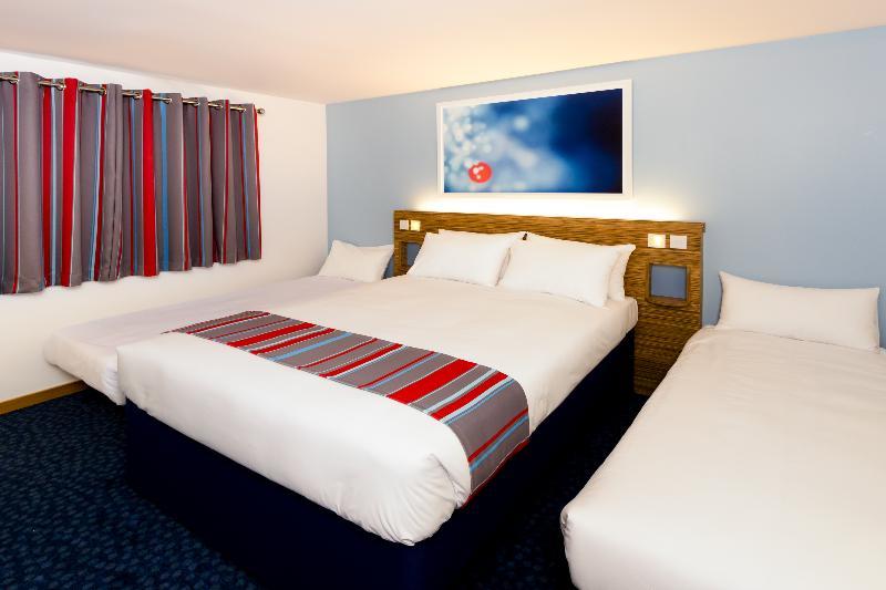 Mercure London Gatwick Airport Horley Exteriör bild